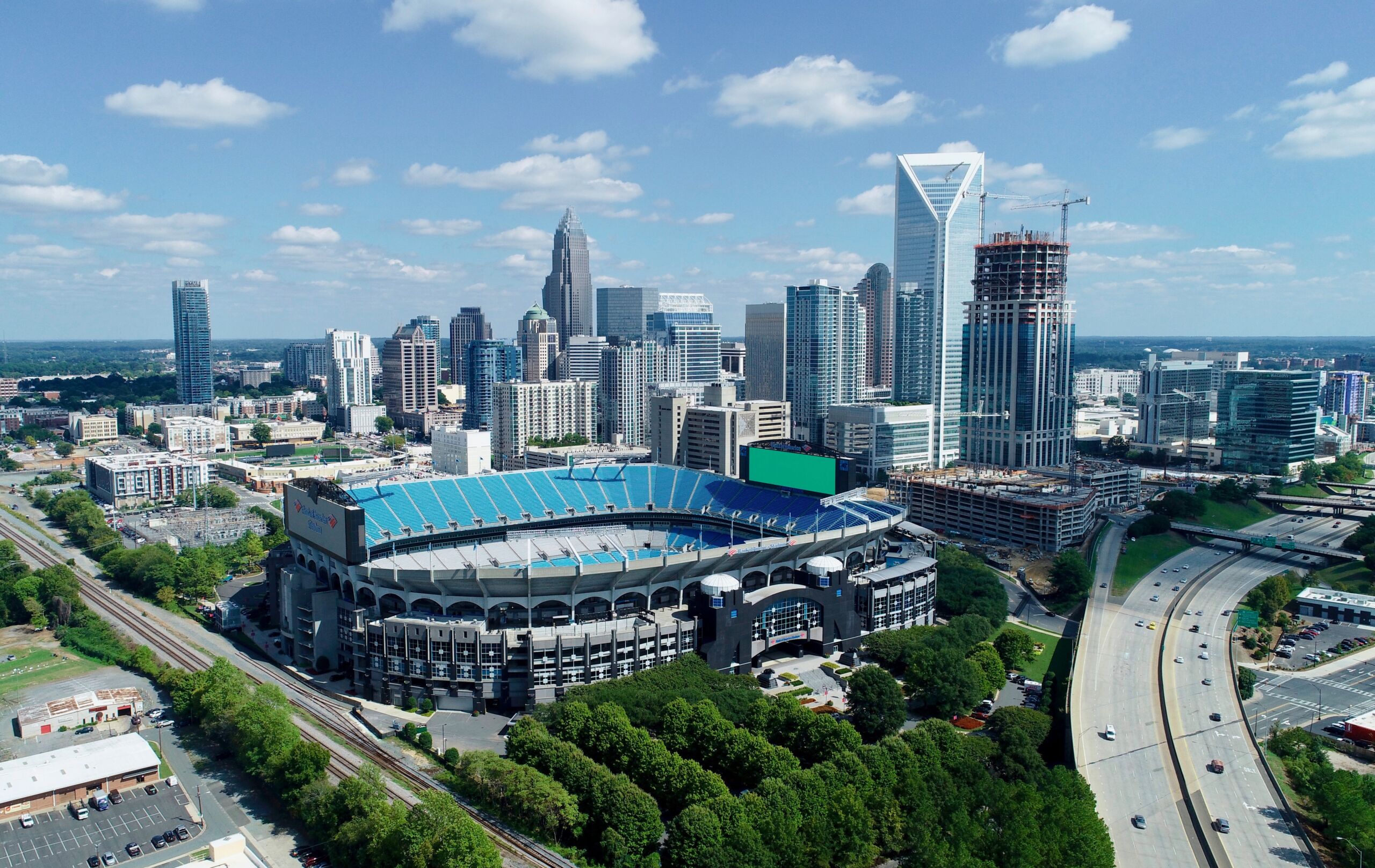 'Urban doom loop' could threaten Charlotte's commercial real estate sector - Vimarsana News
