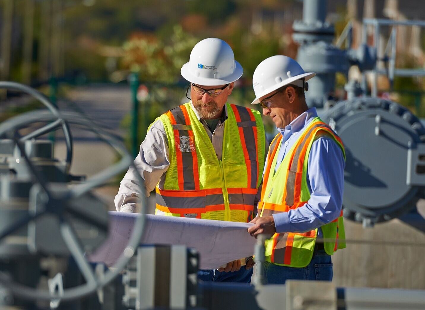 Duke Energy to build natural gas power plant as green energy methods ...