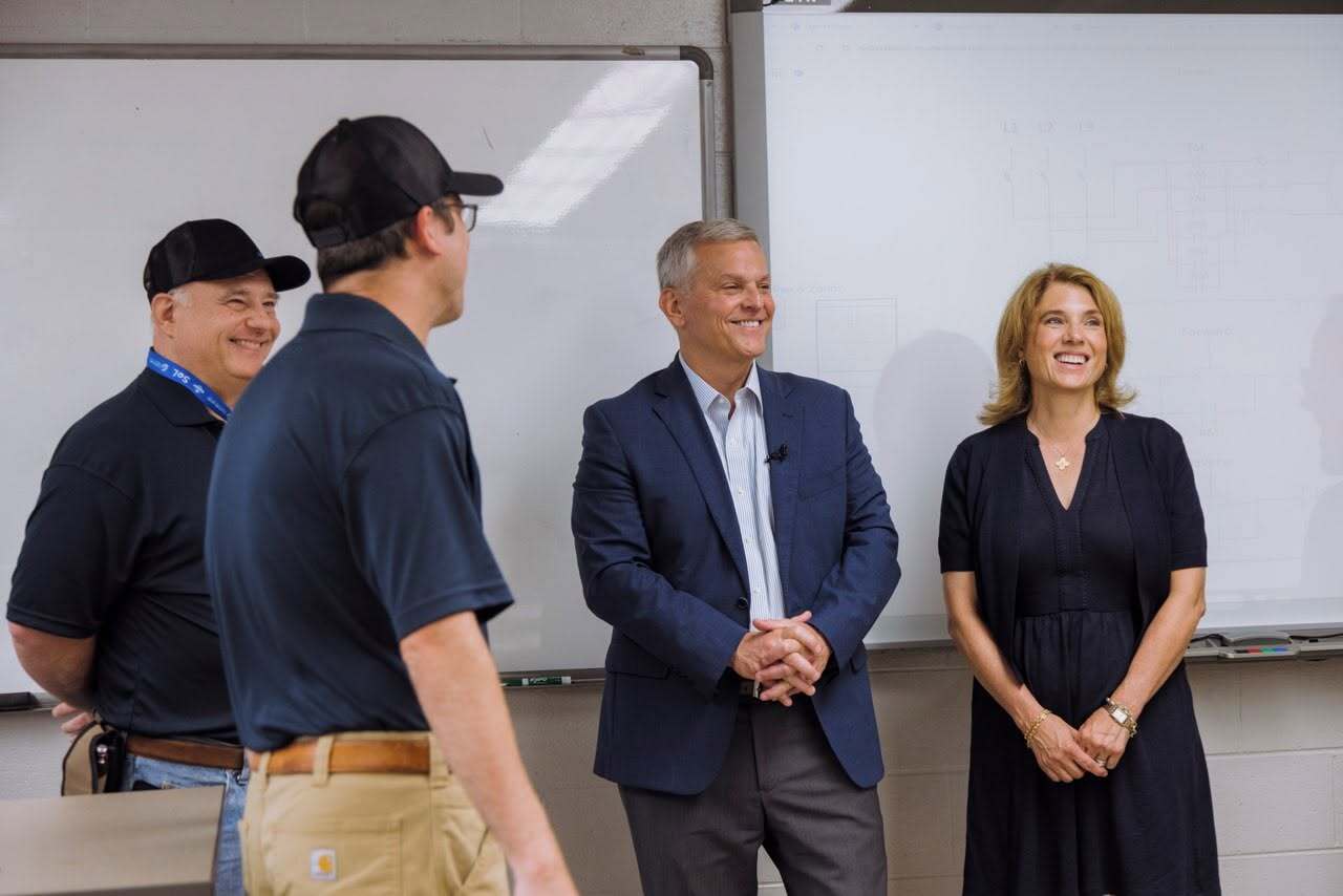 Governor, lawmakers back career training expansion